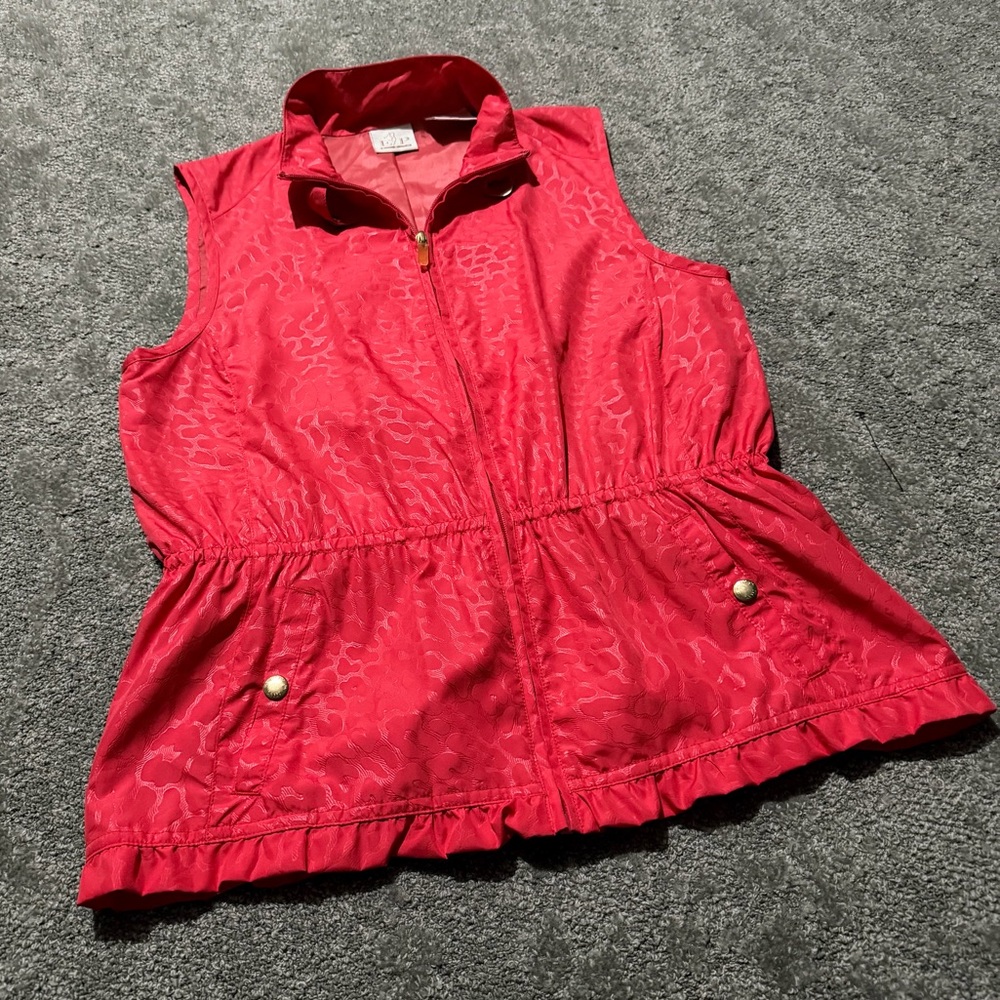EP PRO (EP NY) women’s golf vest red with a great shadow pattern medium preppy